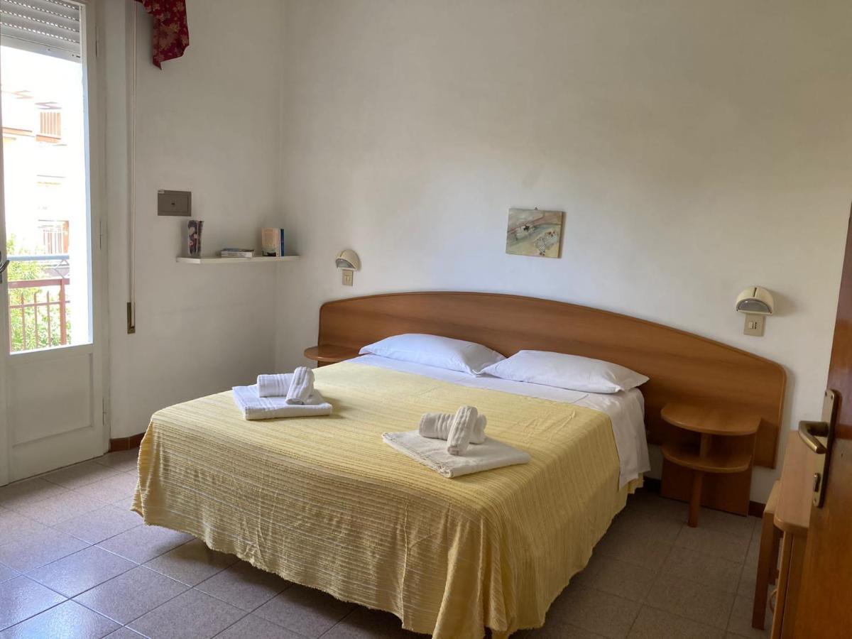 Hotel Villa Sorci Rimini Exterior photo